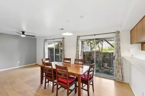 Dining - 3052 Woods Cir, Davis, CA 95616 photo 3 of 4