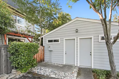 Exterior - 3052 Woods Cir, Davis, CA 95616 photo 11 of 15