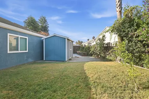 Exterior - 1605 Lavelle Smith Dr, Tracy, CA 95376 photo 4 of 7