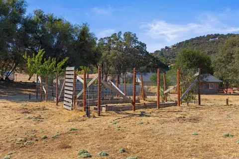 Exterior - 1206 Los Robles Rd, Placerville, CA 95667 photo 11 of 14