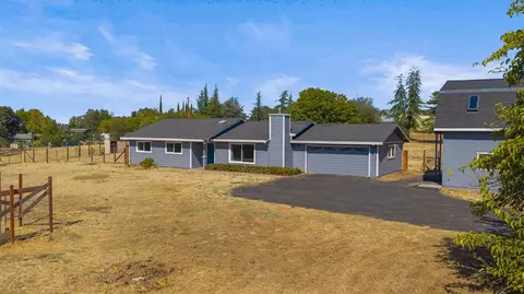 Exterior - 1206 Los Robles Rd, Placerville, CA 95667 photo 2 of 14