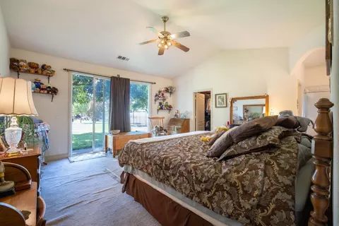 Bedroom - 21196 E Rose Clover Ln, Linden, CA 95236 photo 2 of 8
