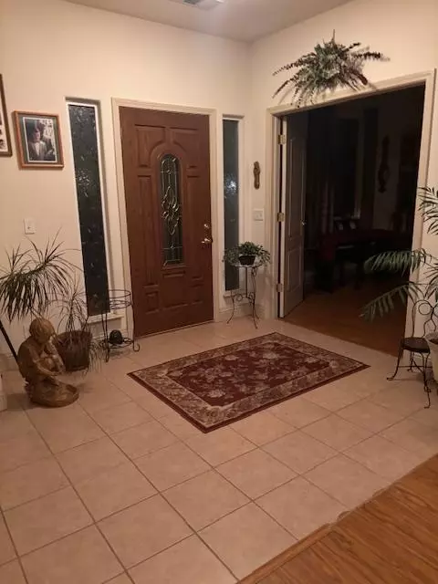 Entry Way - 21196 E Rose Clover Ln, Linden, CA 95236 photo 2 of 5
