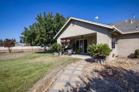 Exterior - 21196 E Rose Clover Ln, Linden, CA 95236 photo 11 of 13