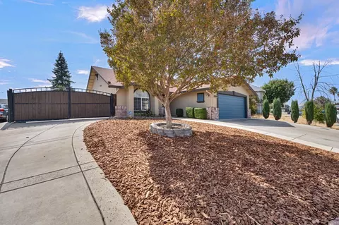 8424 Honeycomb Way, Sacramento, CA 95828