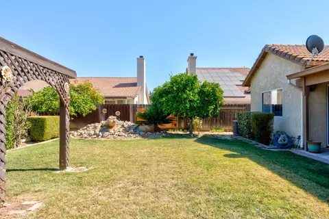 Exterior - 1427 Via Fraga, Gustine, CA 95322 photo 16 of 16