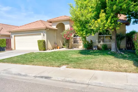 Exterior - 1427 Via Fraga, Gustine, CA 95322 photo 3 of 16
