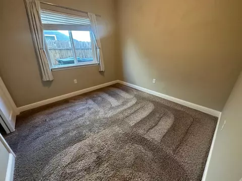 Bedroom - 462 Hart Dr, Merced, CA 95348 photo 3 of 6