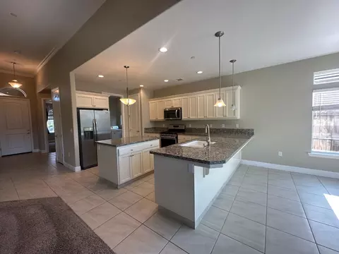 Kitchen - 462 Hart Dr, Merced, CA 95348 photo 1 of 4