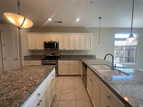 Kitchen - 462 Hart Dr, Merced, CA 95348 photo 2 of 4