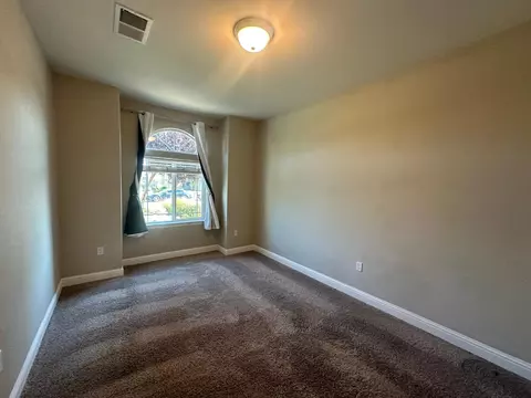 Bedroom - 462 Hart Dr, Merced, CA 95348 photo 1 of 6