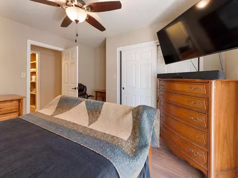 Bedroom - 9040 Sheep Ranch Rd, Mountain Ranch, CA 95246 photo 3 of 4