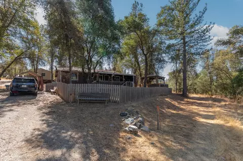 Exterior - 9040 Sheep Ranch Rd, Mountain Ranch, CA 95246 photo 2 of 9