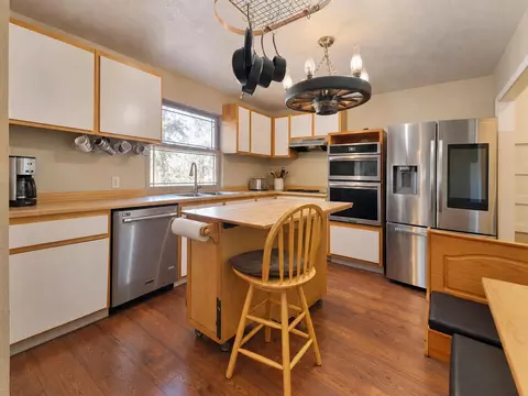 Kitchen - 9040 Sheep Ranch Rd, Mountain Ranch, CA 95246 photo 1 of 3