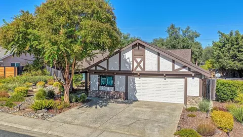 1833 Woodacre Way, Roseville, CA 95661