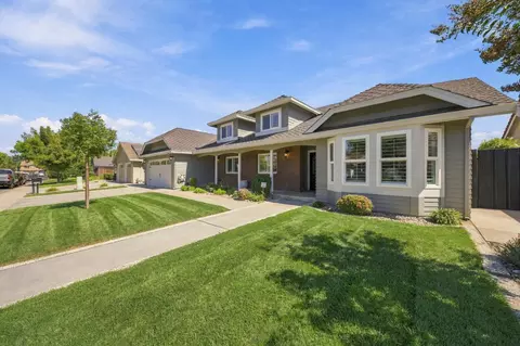 Exterior - 1416 Seneca Pl, Modesto, CA 95358 photo 6 of 10