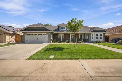 Exterior - 1416 Seneca Pl, Modesto, CA 95358 photo 5 of 10
