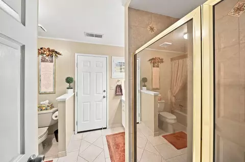 Bath - 1416 Seneca Pl, Modesto, CA 95358 photo 1 of 4