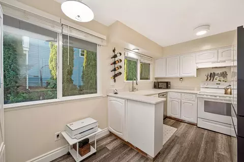 Kitchen - 564 Cribbs Rd, Placerville, CA 95667 photo 1 of 4