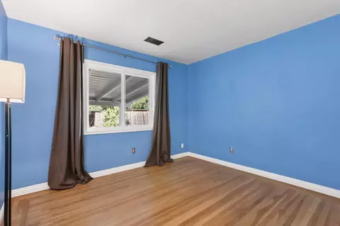 Bedroom - 611 K St, Davis, CA 95616 photo 4 of 7