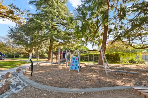 Exterior - 611 K St, Davis, CA 95616 photo 14 of 14