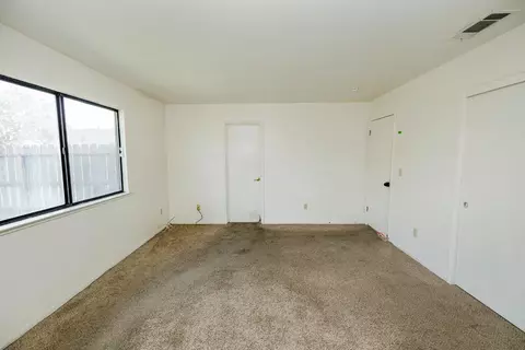 Bedroom - 3800 Spring Oak Dr, Modesto, CA 95355 photo 2 of 4