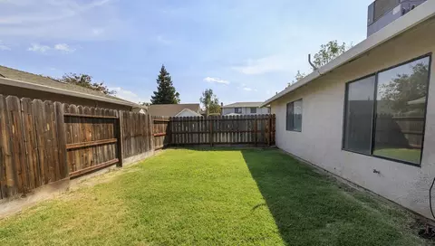 Exterior - 3800 Spring Oak Dr, Modesto, CA 95355 photo 9 of 9