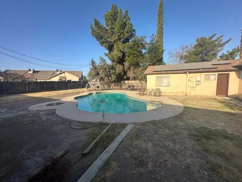 Exterior - 2201 Philip Ave, Corcoran, CA 93212 photo 6 of 7