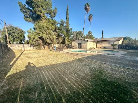 Exterior - 2201 Philip Ave, Corcoran, CA 93212 photo 7 of 7