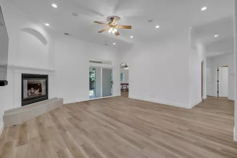 Living - 2424 Thaddeous Dr, Escalon, CA 95320 photo 3 of 9