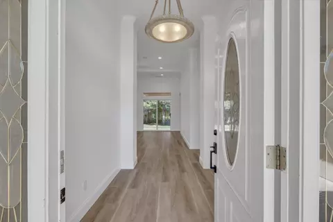Entry Way - 2424 Thaddeous Dr, Escalon, CA 95320 photo 1 of 4