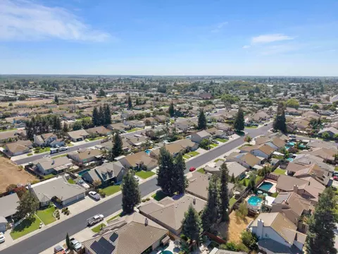 View/Area - 2424 Thaddeous Dr, Escalon, CA 95320 photo 3 of 4