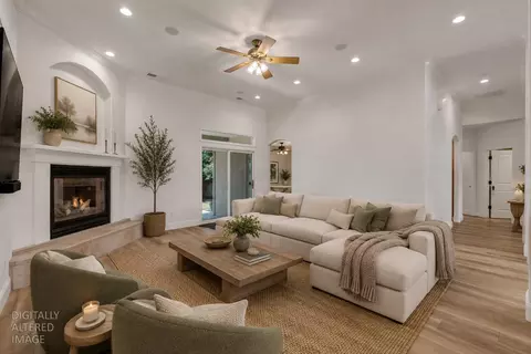 Living - 2424 Thaddeous Dr, Escalon, CA 95320 photo 4 of 9