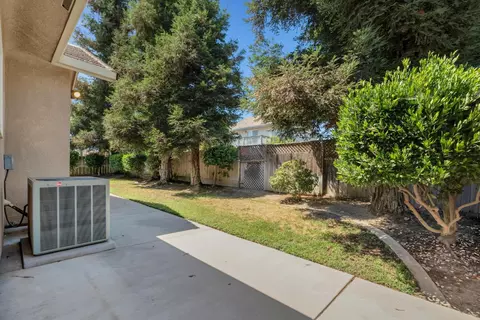 Exterior - 2424 Thaddeous Dr, Escalon, CA 95320 photo 8 of 9
