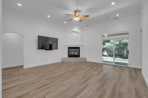 Living - 2424 Thaddeous Dr, Escalon, CA 95320 photo 1 of 9