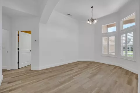 Living - 2424 Thaddeous Dr, Escalon, CA 95320 photo 7 of 9