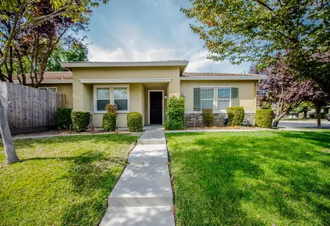 1844 Farnham Ave, Woodland, CA 95776