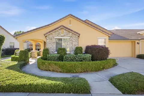1048 Cabris Ln, Roseville, CA 95747