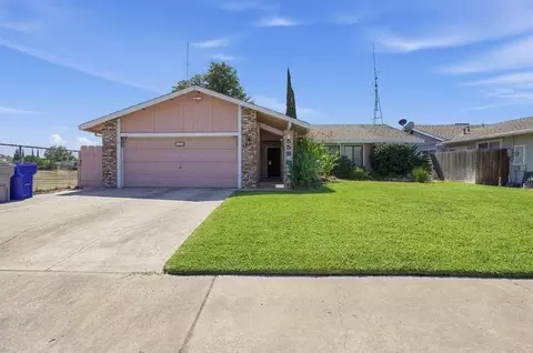 558 E Grove Ave, Atwater, CA 95301