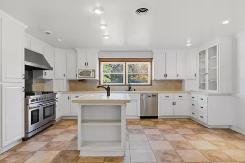 Kitchen - 1770 3rd Ave, Sutter, CA 95982 photo 1 of 8