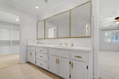 Bath - 1770 3rd Ave, Sutter, CA 95982 photo 6 of 12