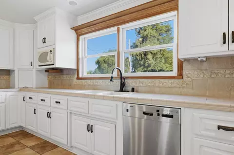 Kitchen - 1770 3rd Ave, Sutter, CA 95982 photo 2 of 8