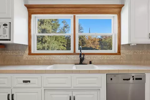Kitchen - 1770 3rd Ave, Sutter, CA 95982 photo 7 of 8