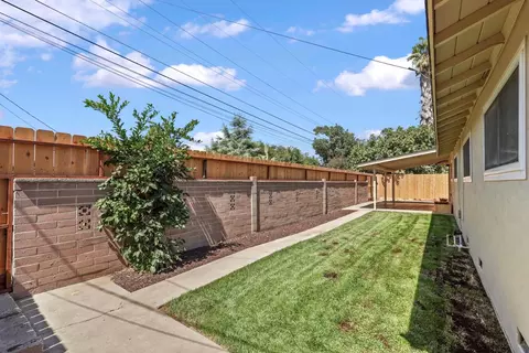 Exterior - 2205 College Ave, Modesto, CA 95350 photo 5 of 8