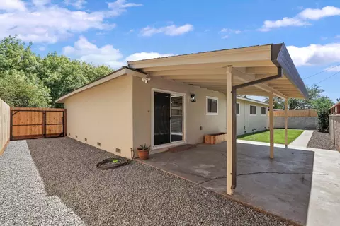 Exterior - 2205 College Ave, Modesto, CA 95350 photo 3 of 8