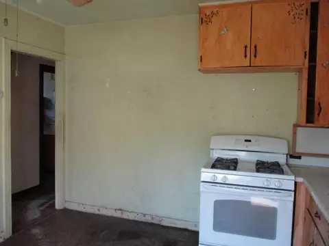 Kitchen - 724 S School St, Lodi, CA 95240 photo 3 of 3