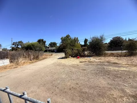 Exterior - 11663 E Copperopolis Rd, Stockton, CA 95215 photo 16 of 16