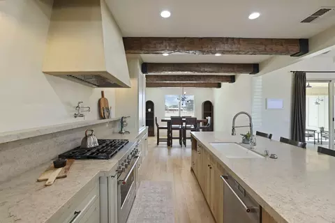 Kitchen - 13514 John Rocha Cir, Galt, CA 95632 photo 3 of 9
