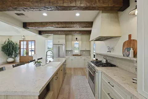 Kitchen - 13514 John Rocha Cir, Galt, CA 95632 photo 5 of 9