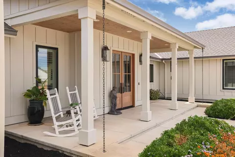 Exterior - 13514 John Rocha Cir, Galt, CA 95632 photo 4 of 17